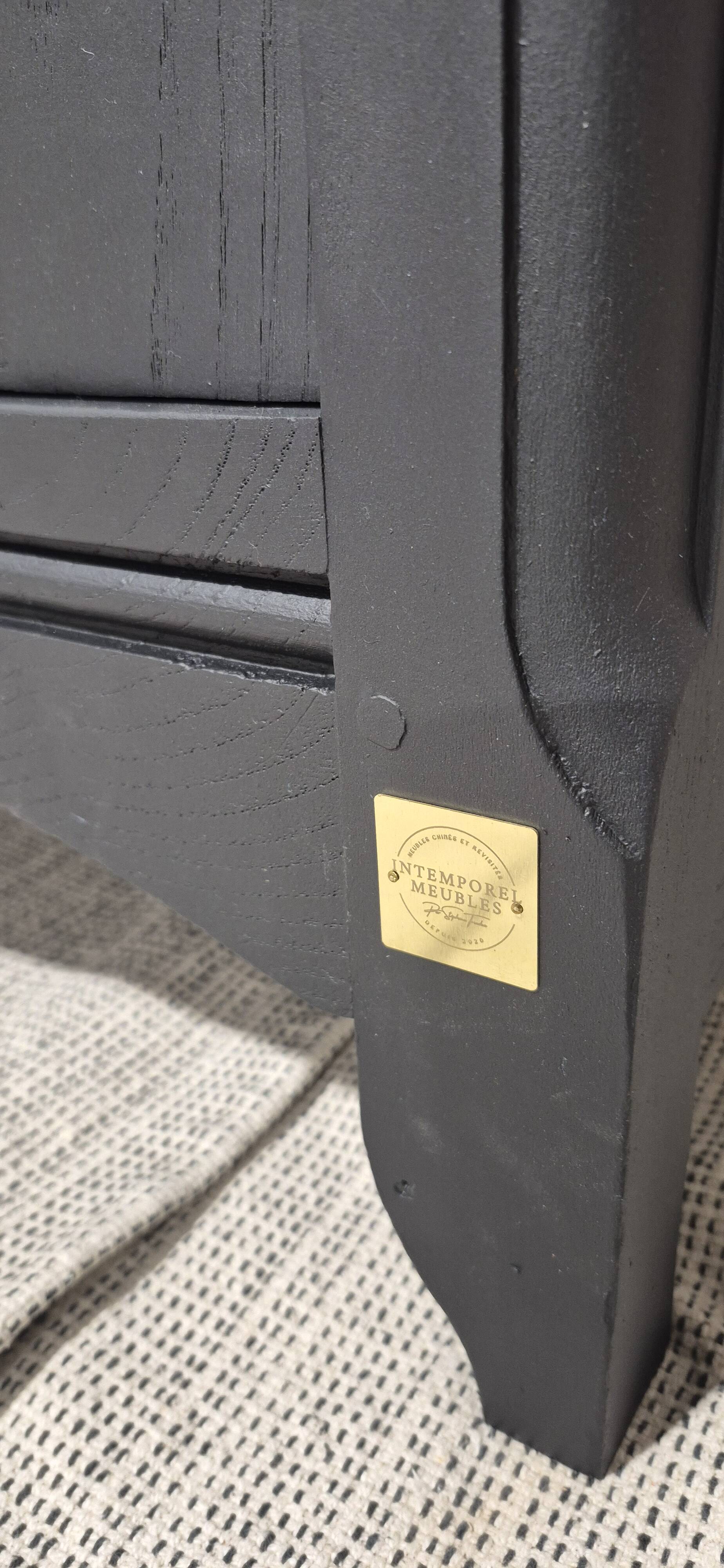 Buffet with 2 doors and 2 drawers