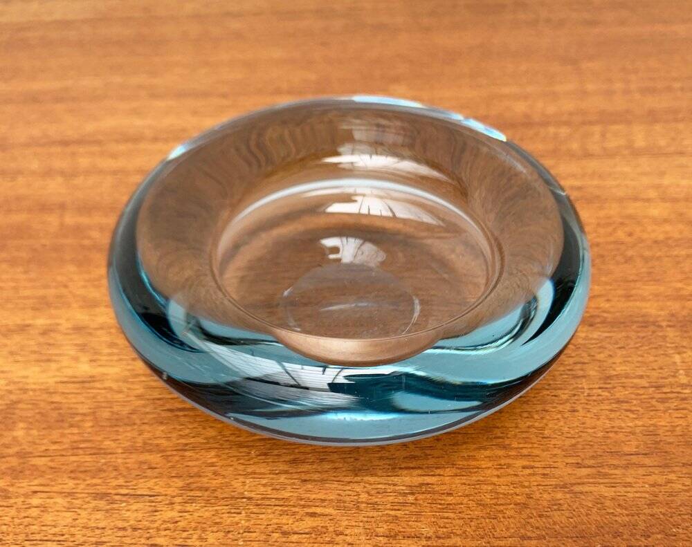 Set of 2 Danish glass bowls from the mid-century by Per Lütken for Holmegaard, 1960s.