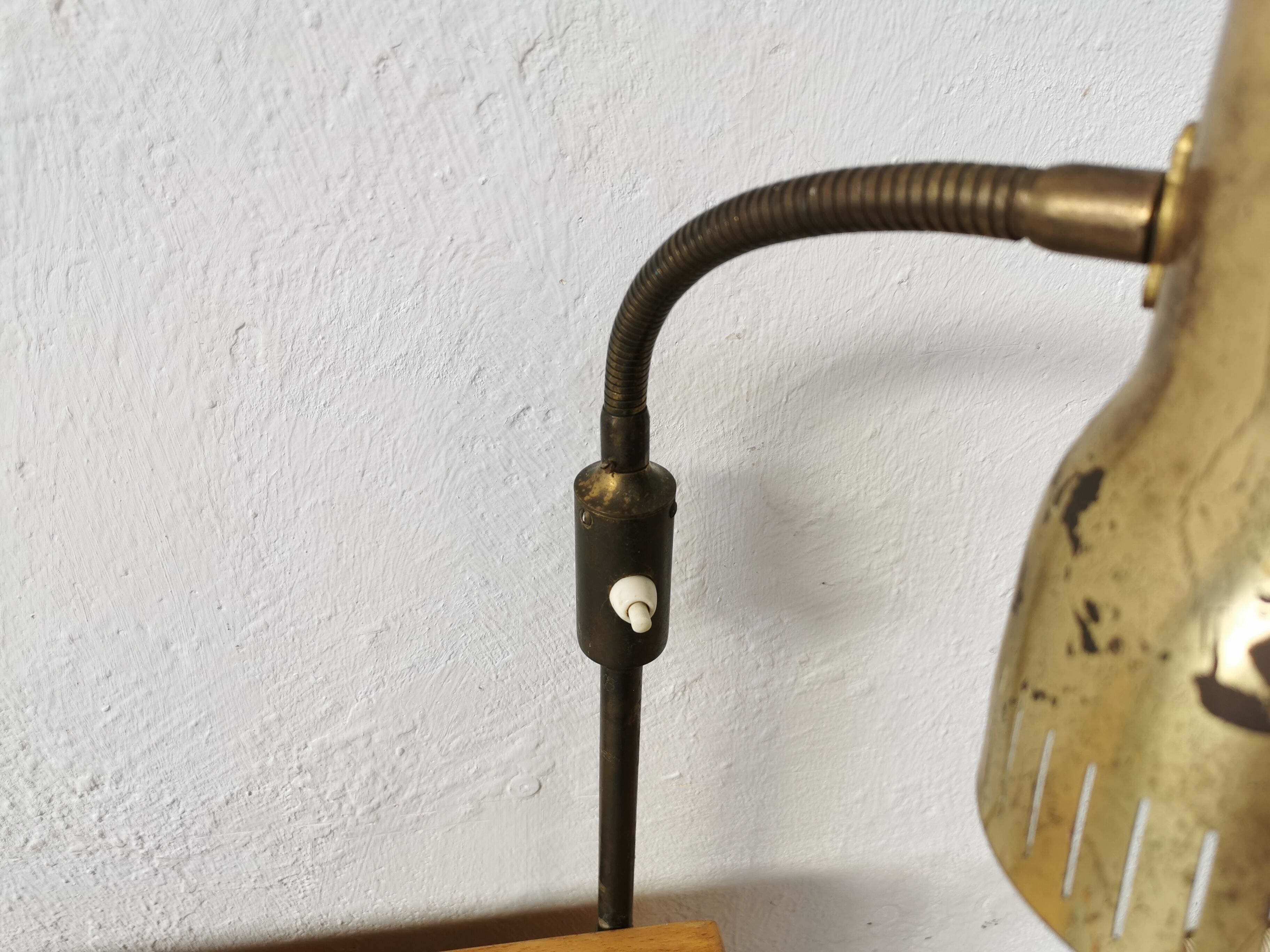 Vintage Scandinavian bed and lamp signed NK 1959