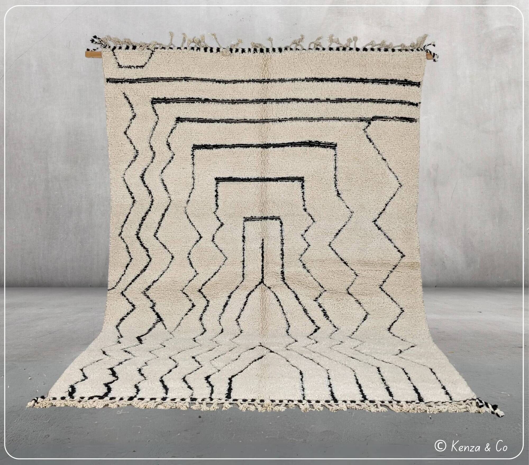 Large Beni Ouarain rug, 290 x 202 cm || 9.51 x 6.63 feet, G-262