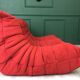 Togo rouge par Michel Ducaroy pour Ligne Roset