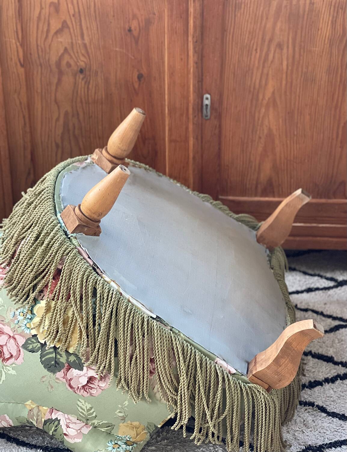 Napoleon III toad armchair