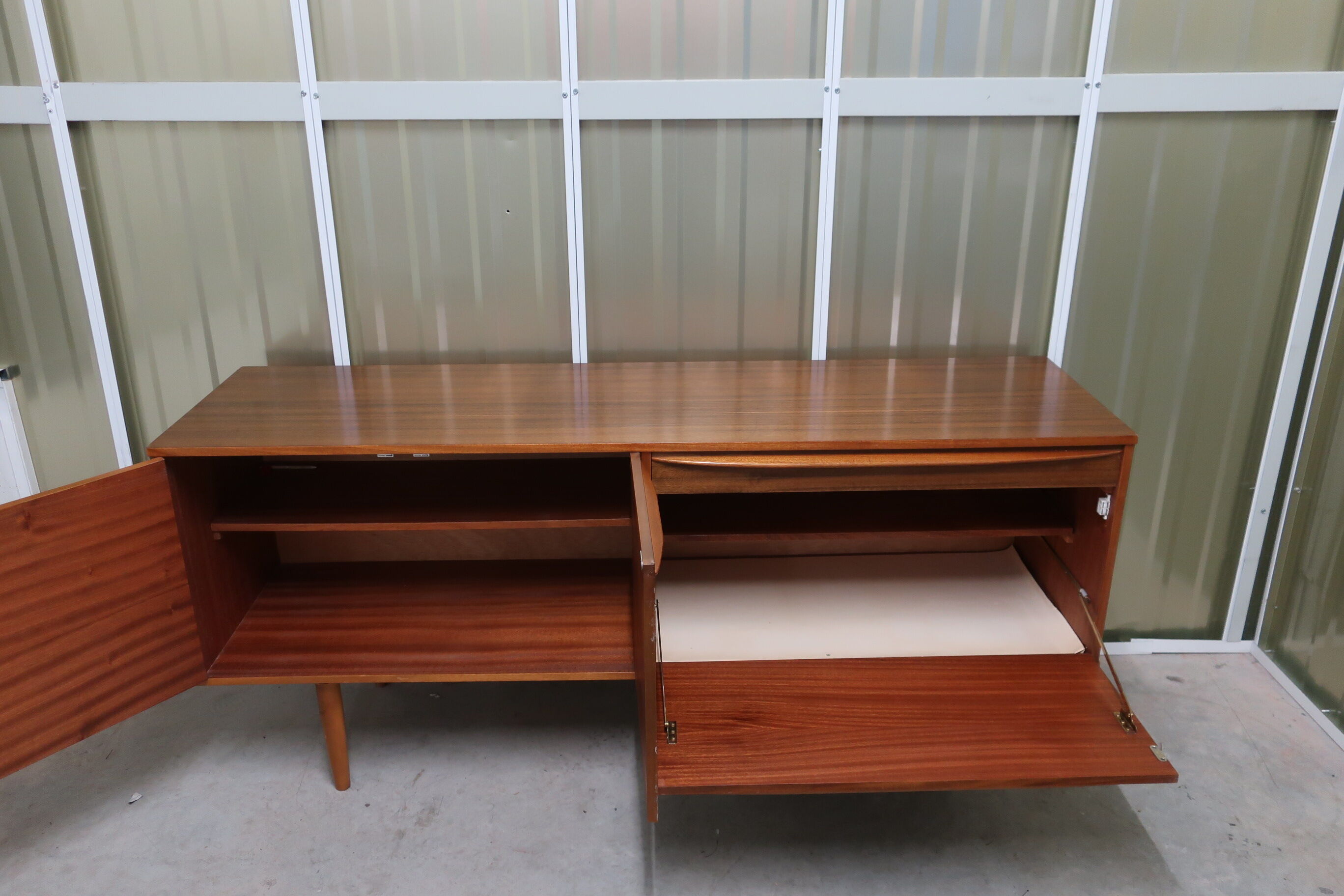 Teak thread of the 60s