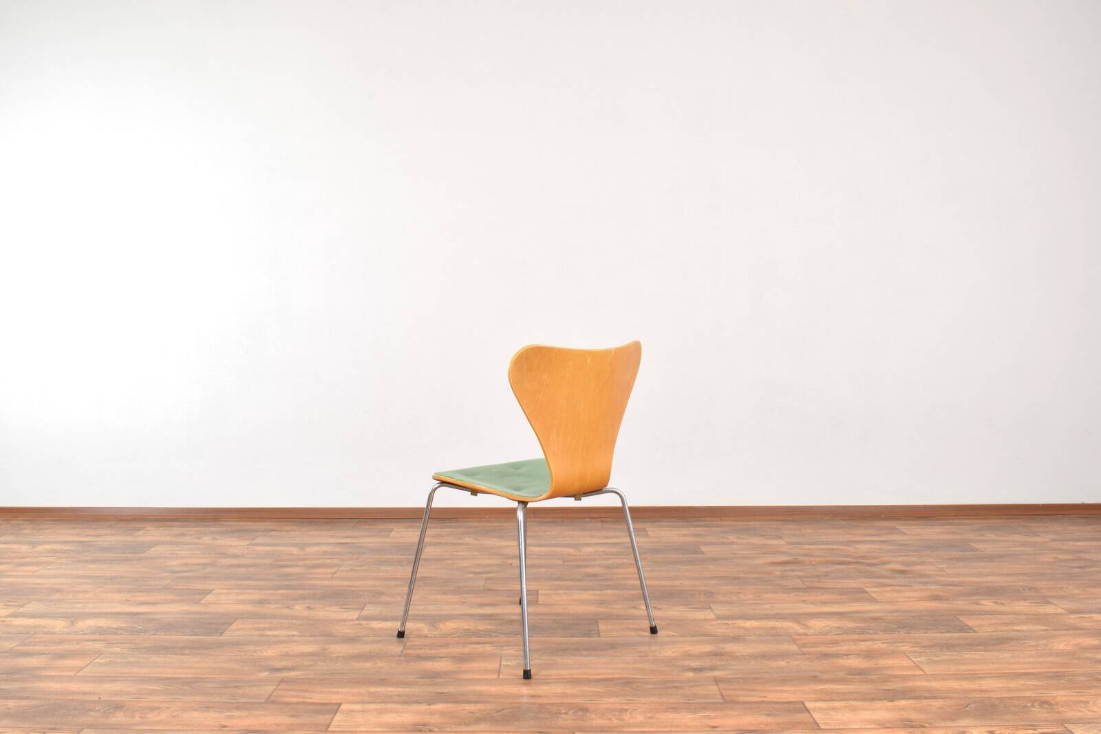 Mid-Century Model 3107 Chairs by Arne Jacobsen for Fritz Hansen, 1987, Set