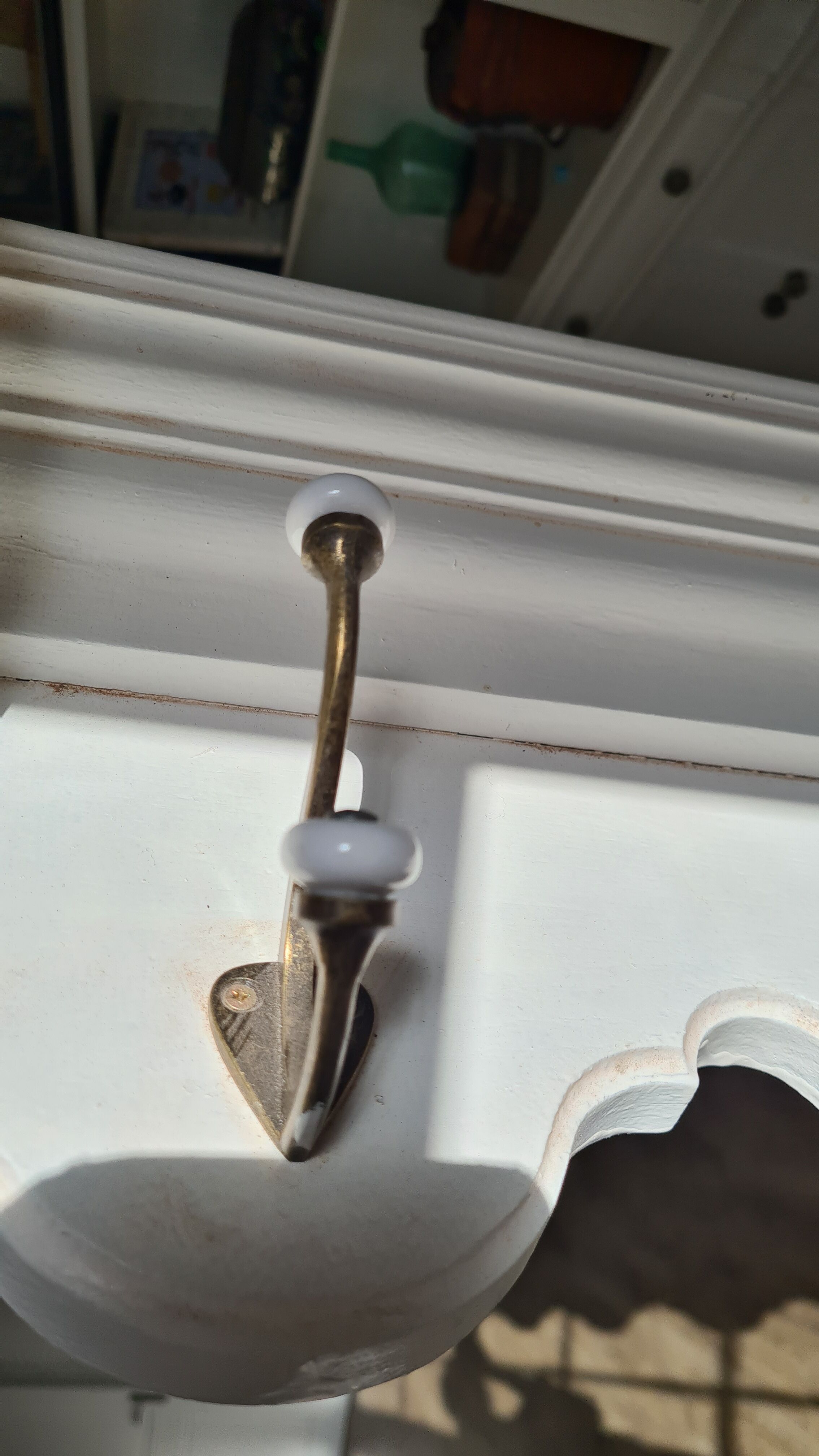 Old wall coat rack / 7 hooks / molding / baroque / white