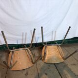 Formica table and its two chairs