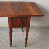 Work side table also known as tabee pipi