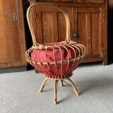 Round rattan worker - pink fabric