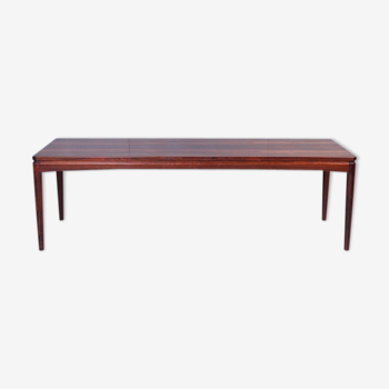 Mid-century Scandinavian coffee table in 1950s rosewood