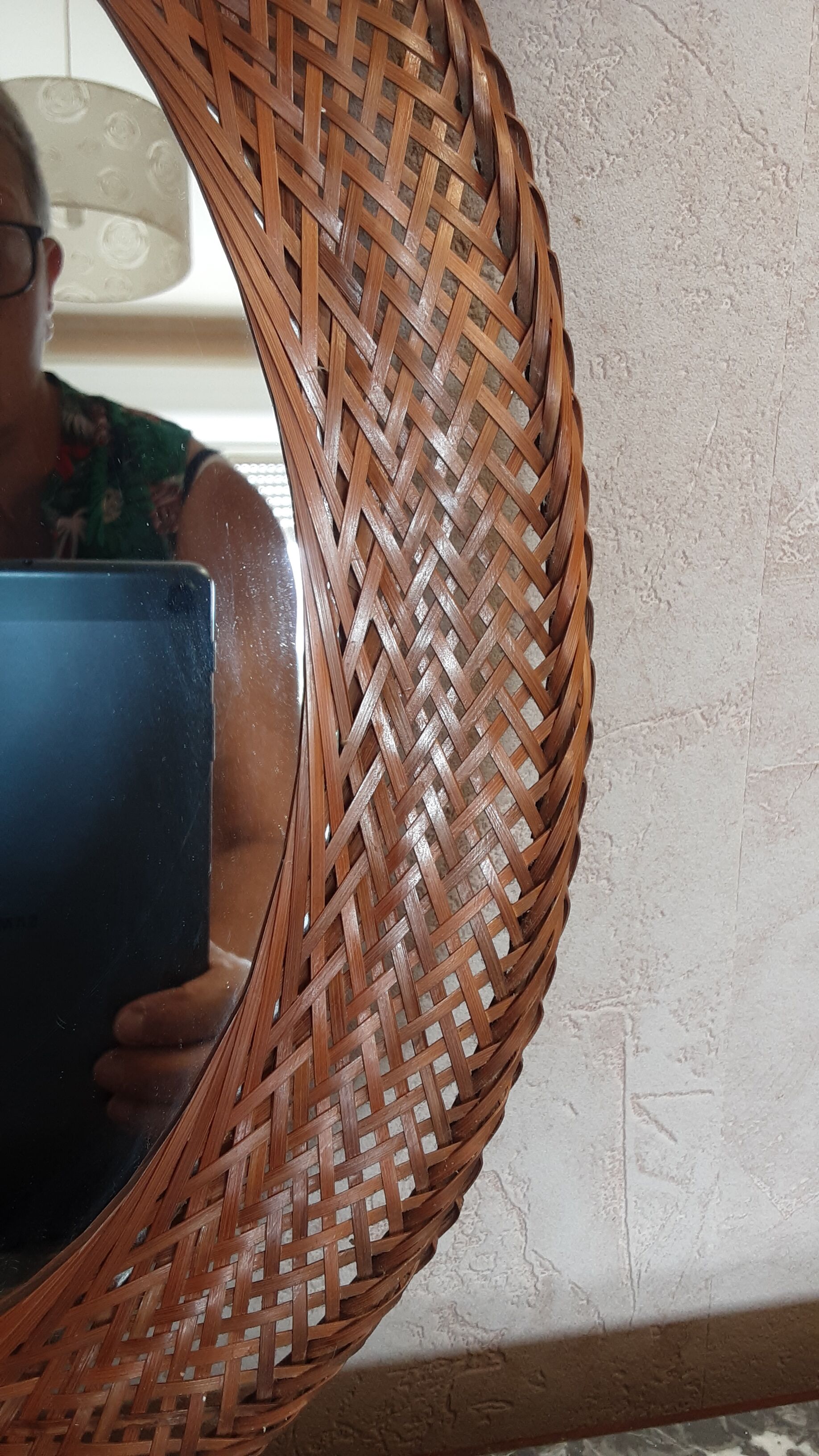 Oval rattan mirror - year 70