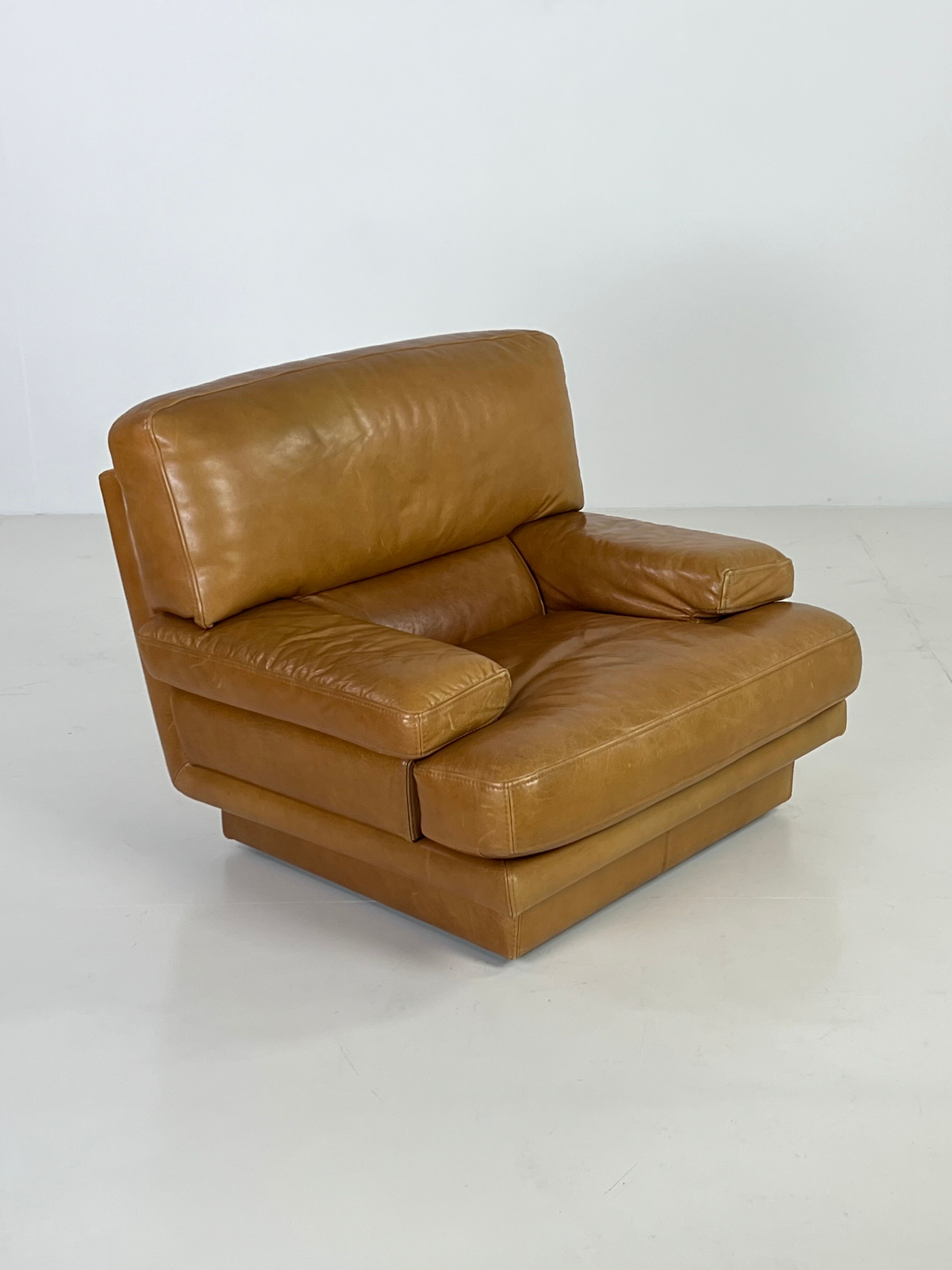 Set of 2 italian design armchairs