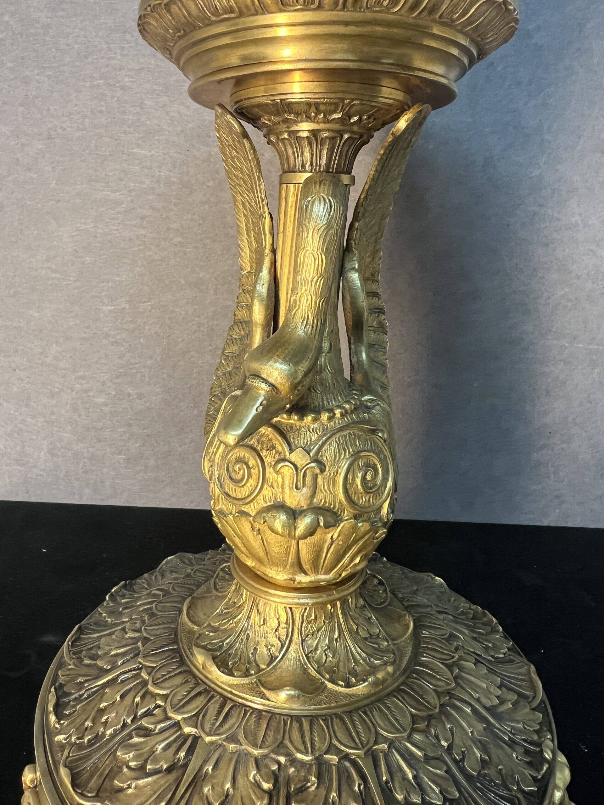 Très belle et ancienne coupe Empire DLG de Pierre-Philippe Thomire, décor de cygne