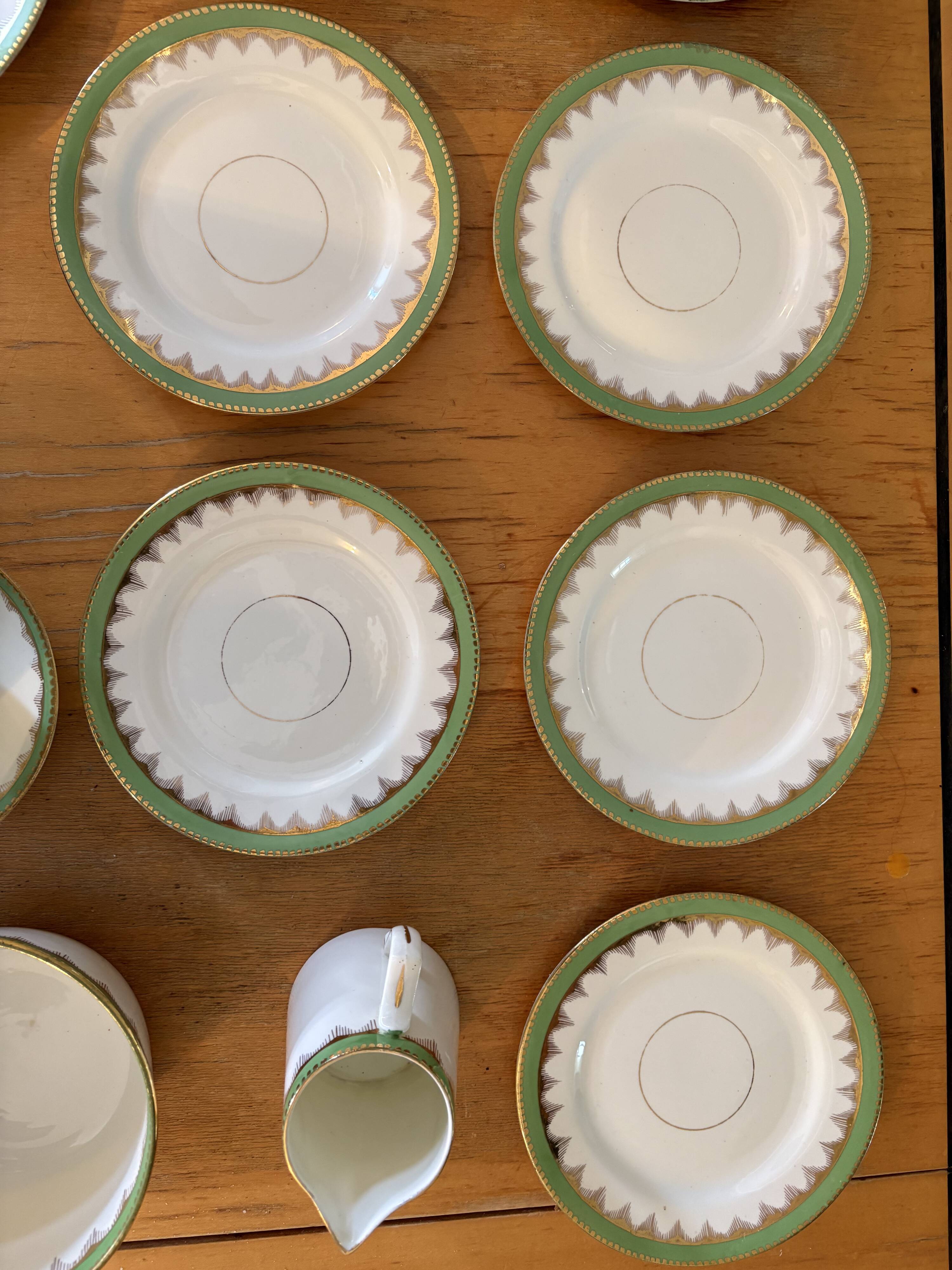 Tea and dessert service