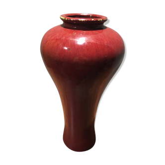 Red ceramic vase