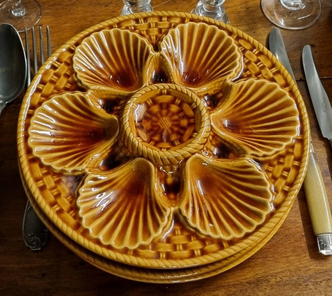 Longchamp oyster plates