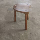 Tabouret en bois tripode
