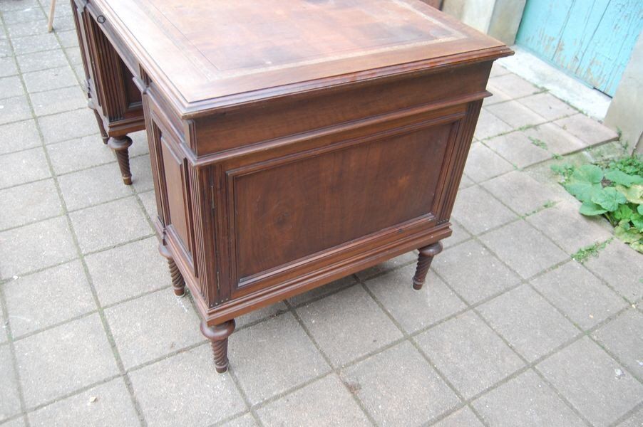 Napoleon III chest of drawers desk in walnut from the 19th century