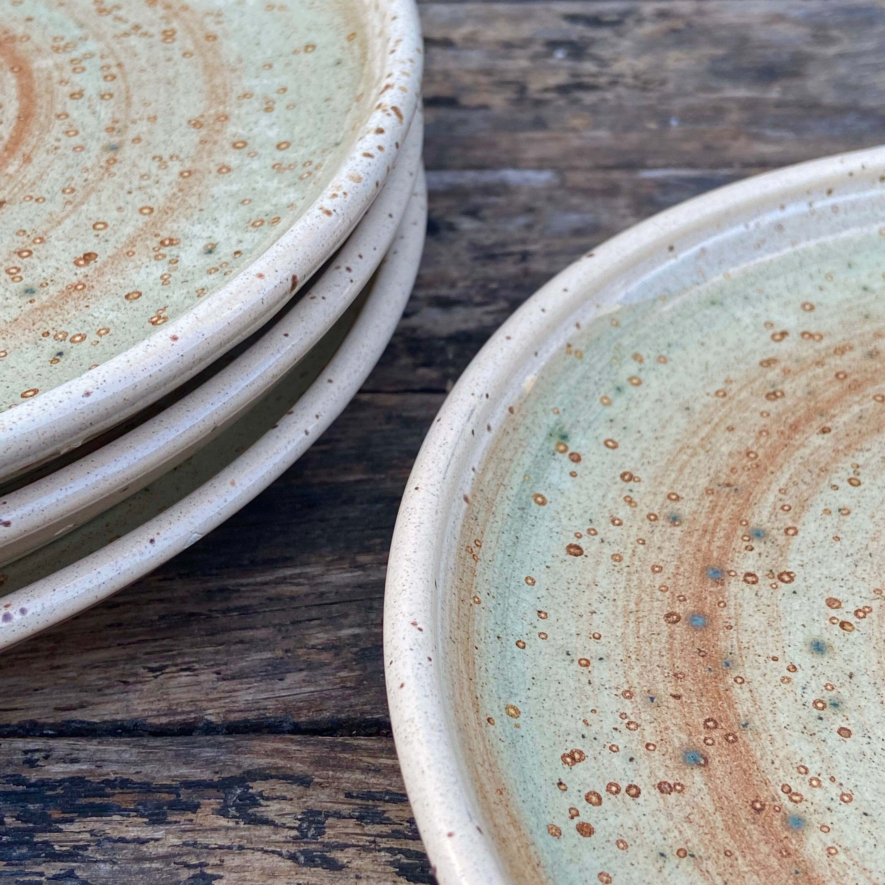 Set of 4 stoneware plates-Manufacture Pornic MBFA-Décor MIA