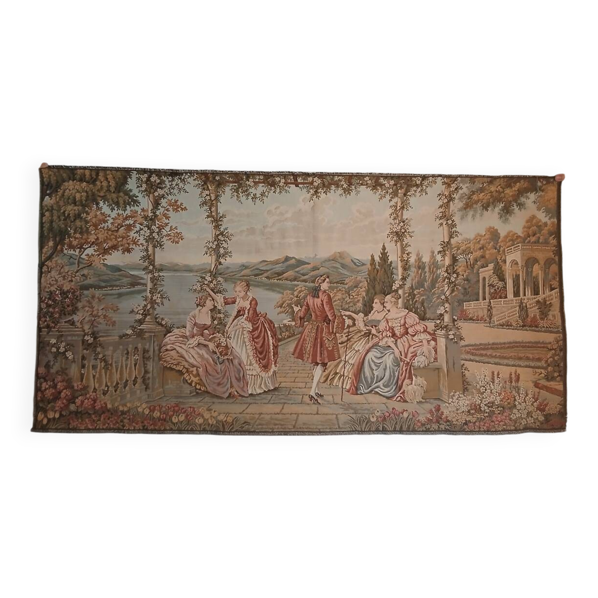 Large Aubusson style wall tapestry – Romantic scene, 18th century