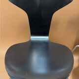 Arne Jacobsen chairs 3105 Mosquito