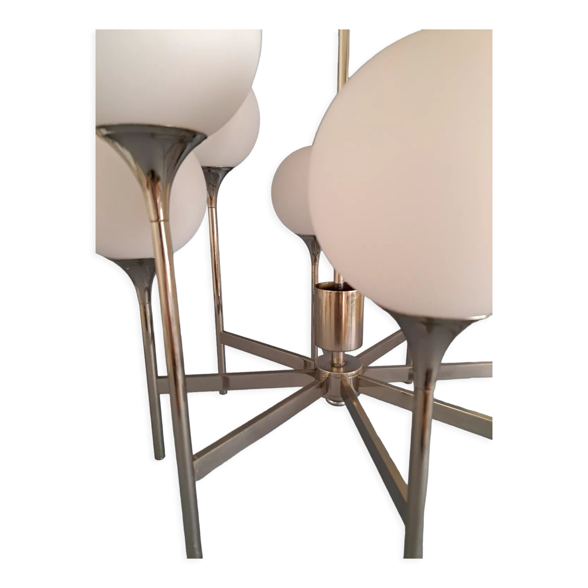 Chandelier Sciolari 8 balls in satin glass.