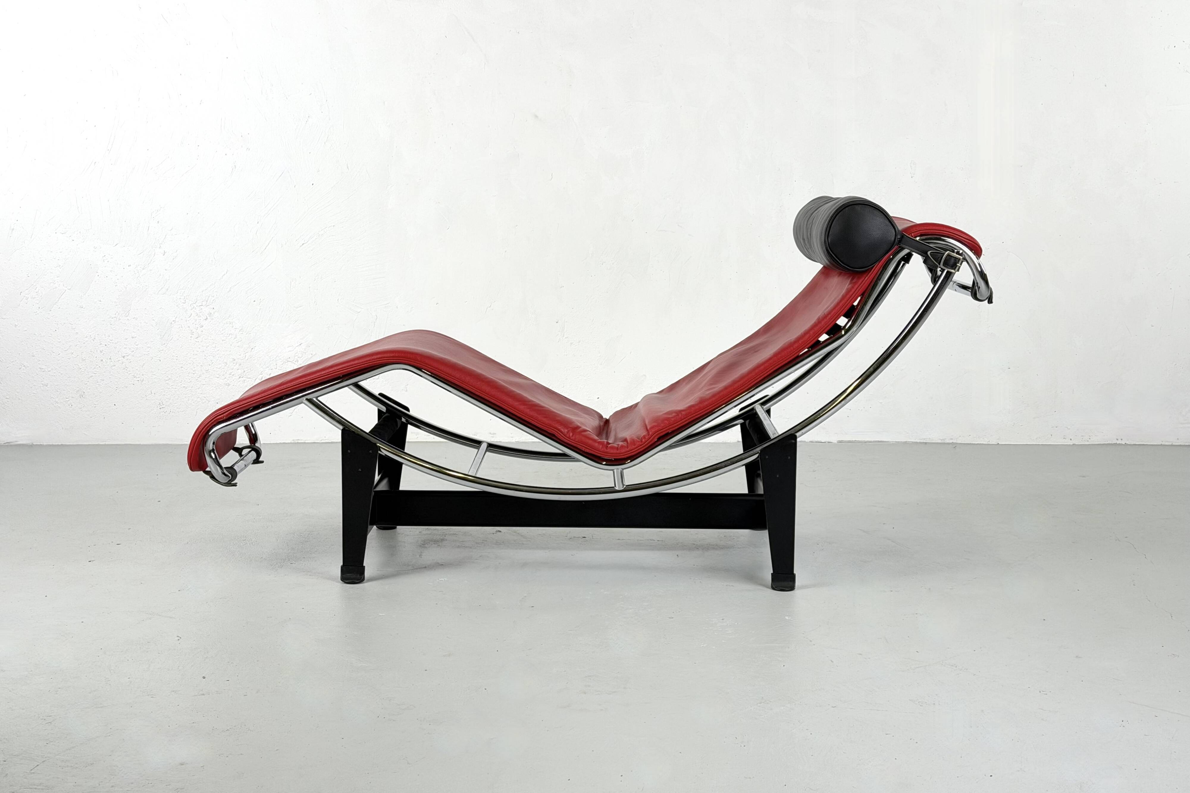 LC4 by Charlotte Perriand, Le Corbusier and P. Jeanneret for Cassina - 1990