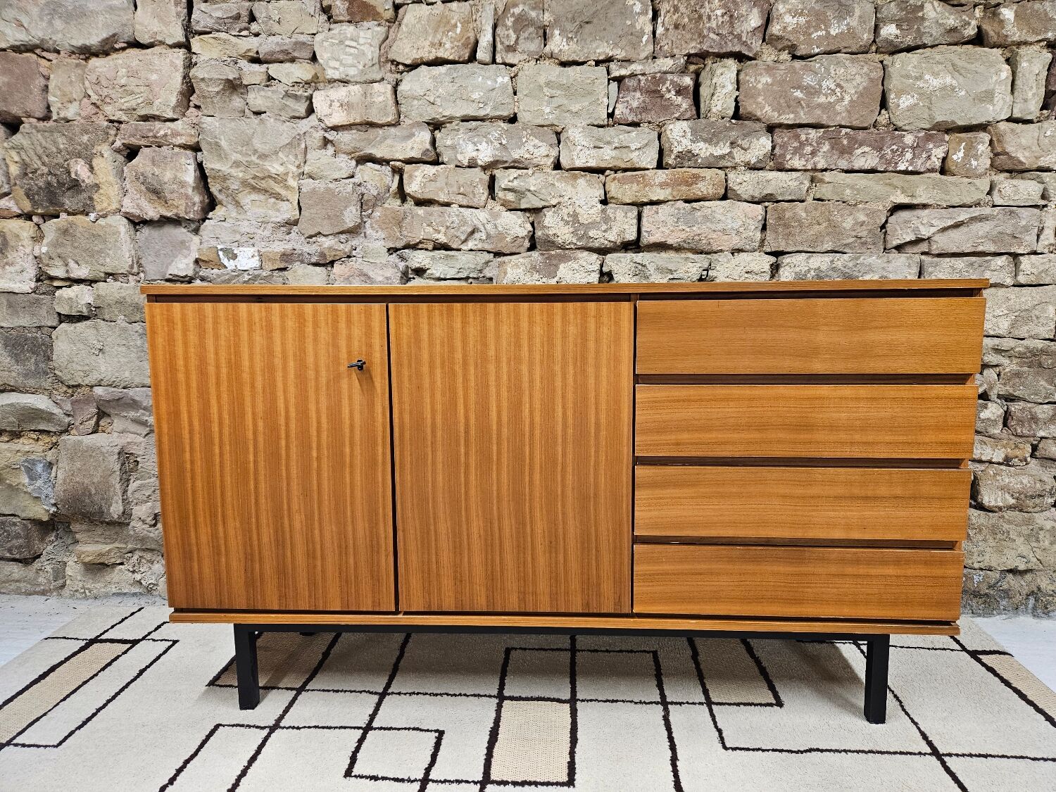 Sideboard in teak veneer 1970