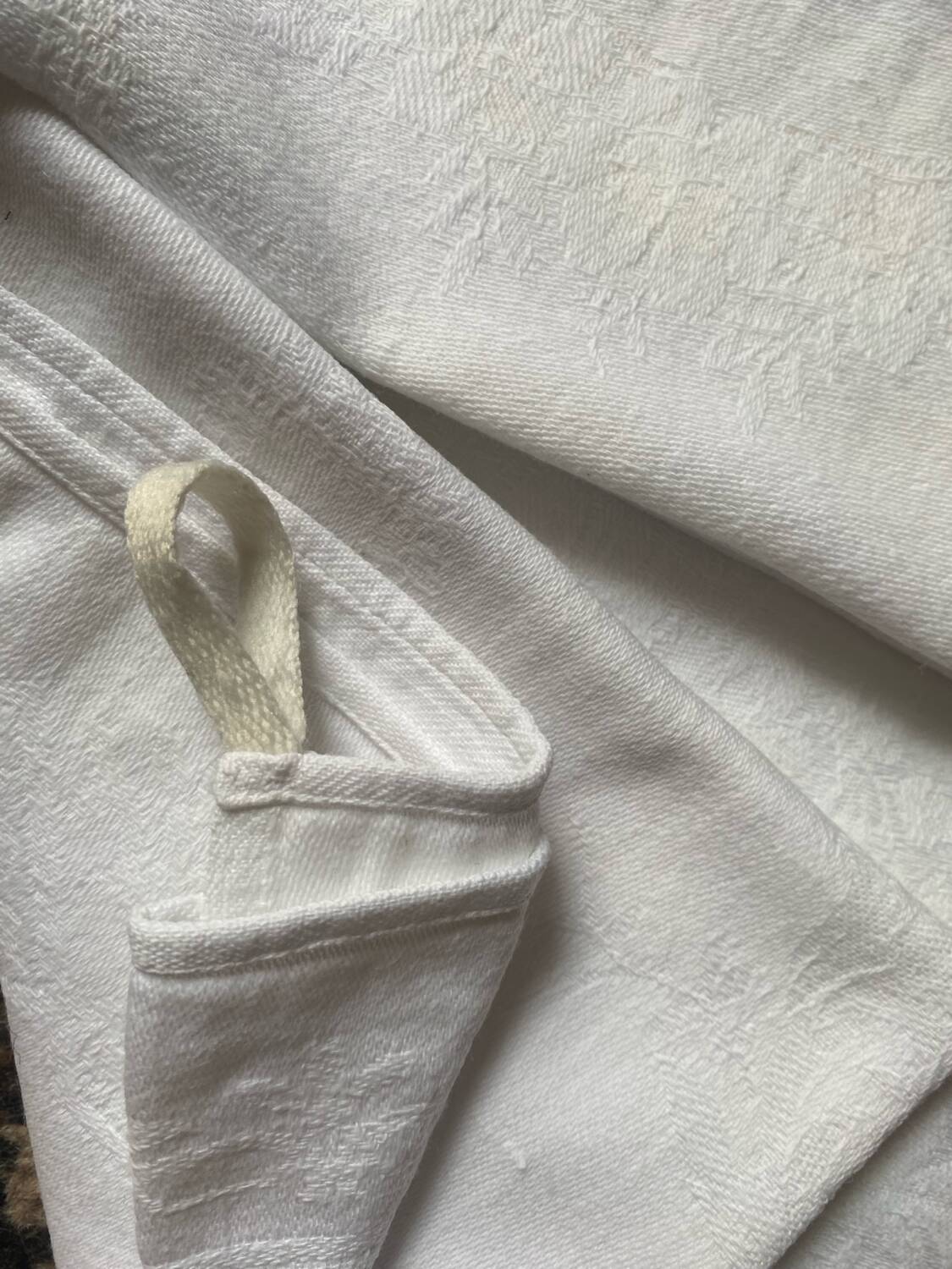 3 white tea towels in damask cotton thread with BN monogram.