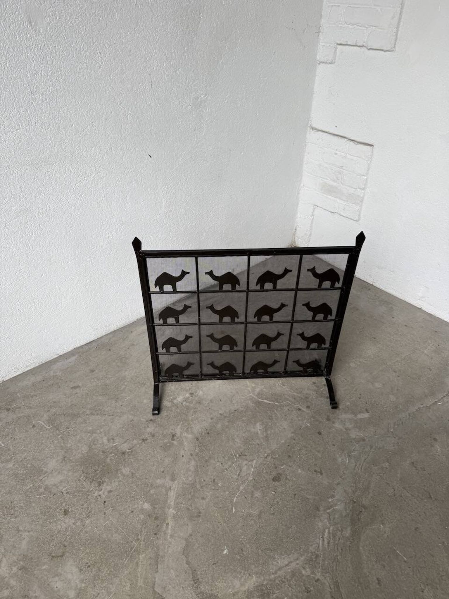 Wrought iron fireplace screen Les Marolles 1950