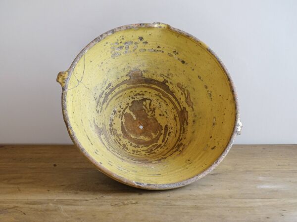 Bol Tian ancien avec glaçure jaune