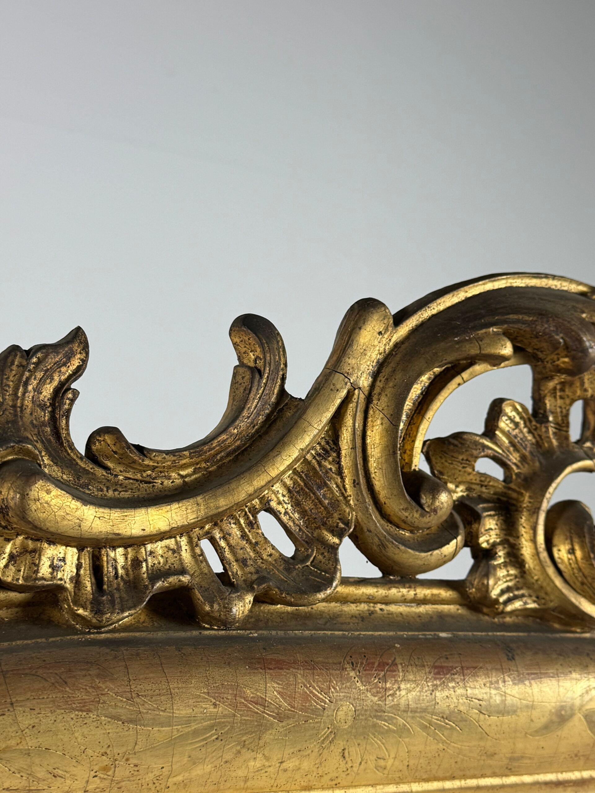 Ensemble de 2 miroirs dorés antiques français du 19ème siècle