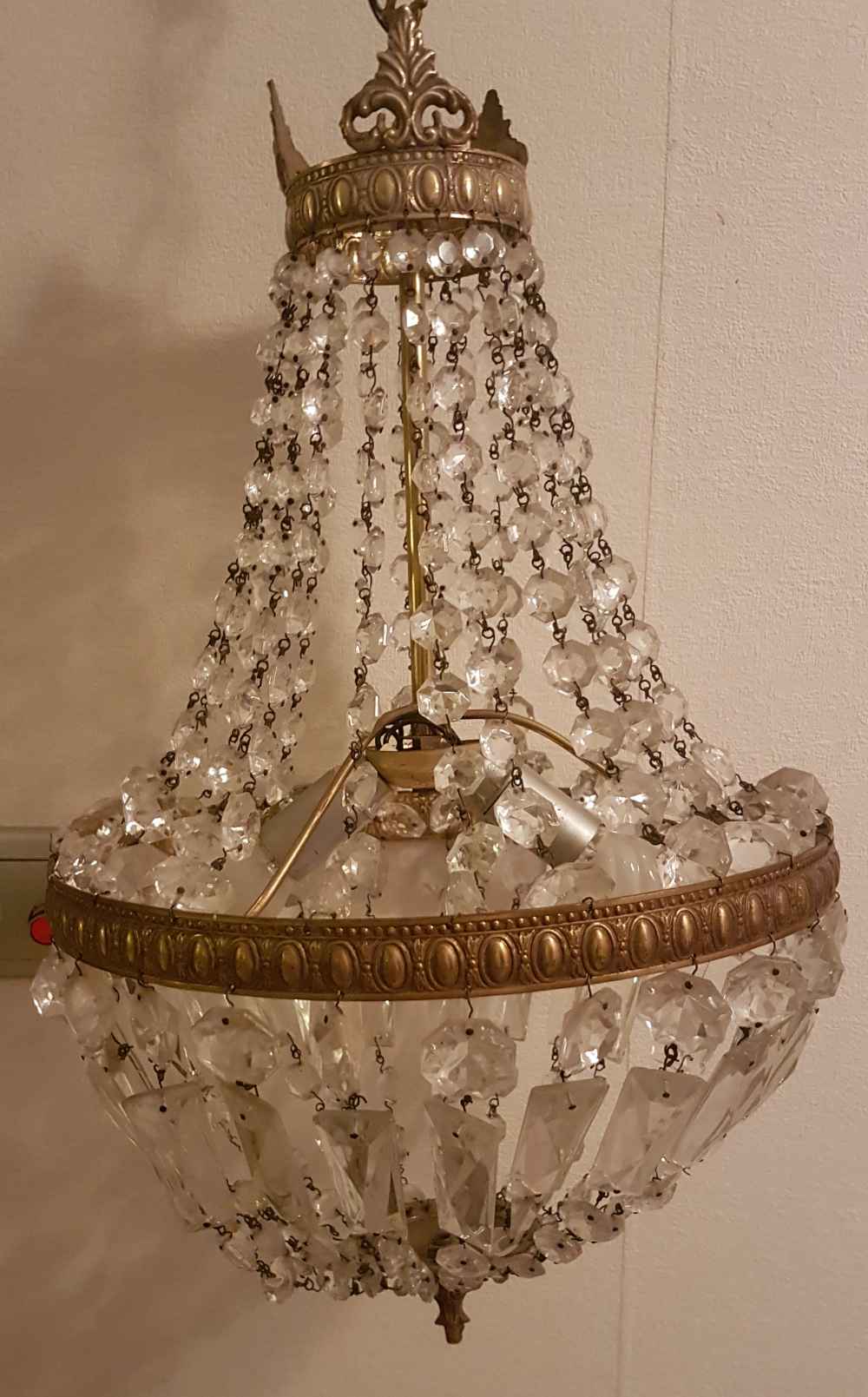 Chandelier with pendants