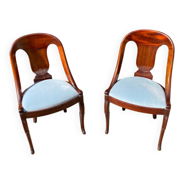 Paire de chaises gondoles en bois d’acajou