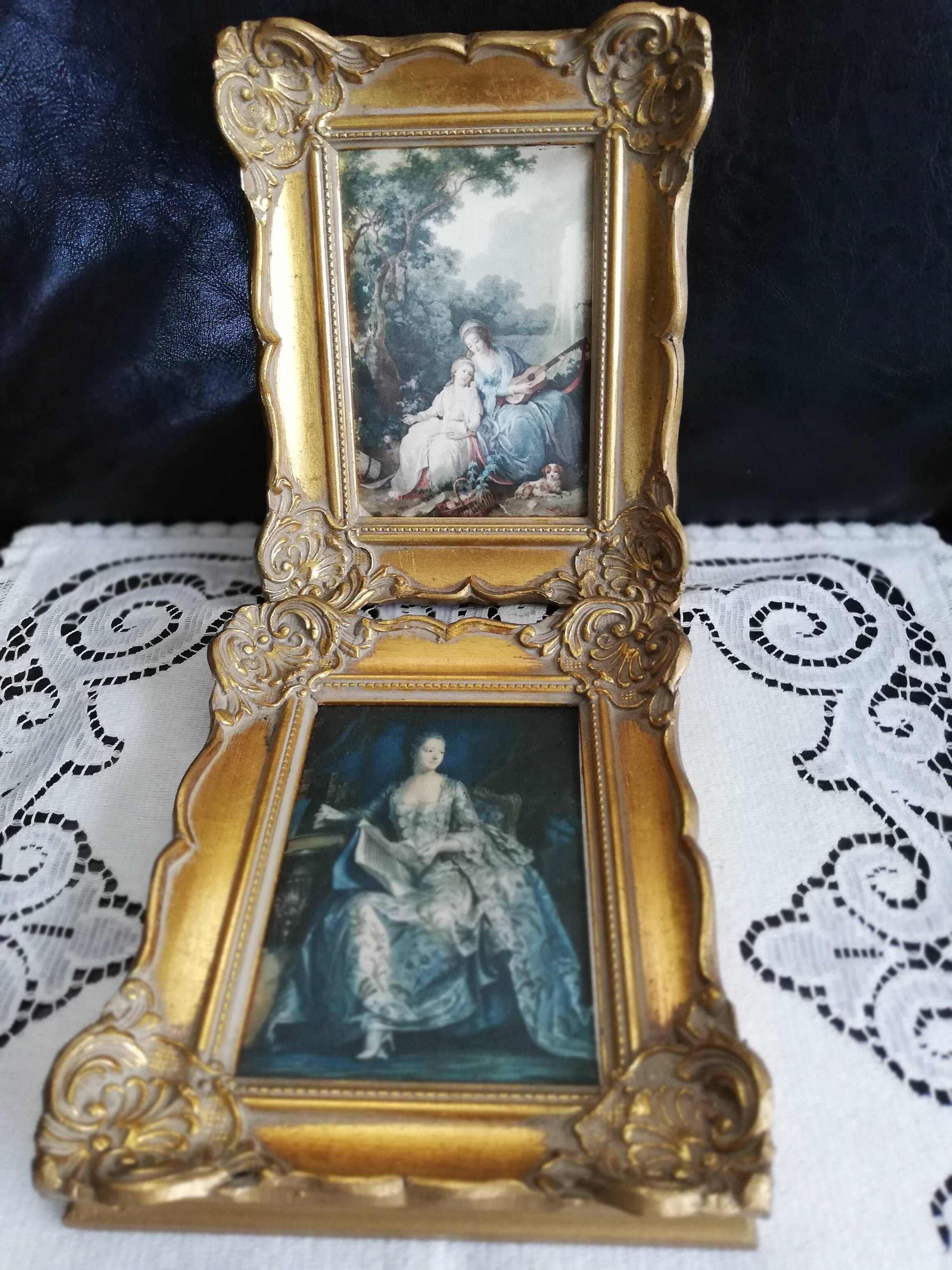 Duo old gilded frames