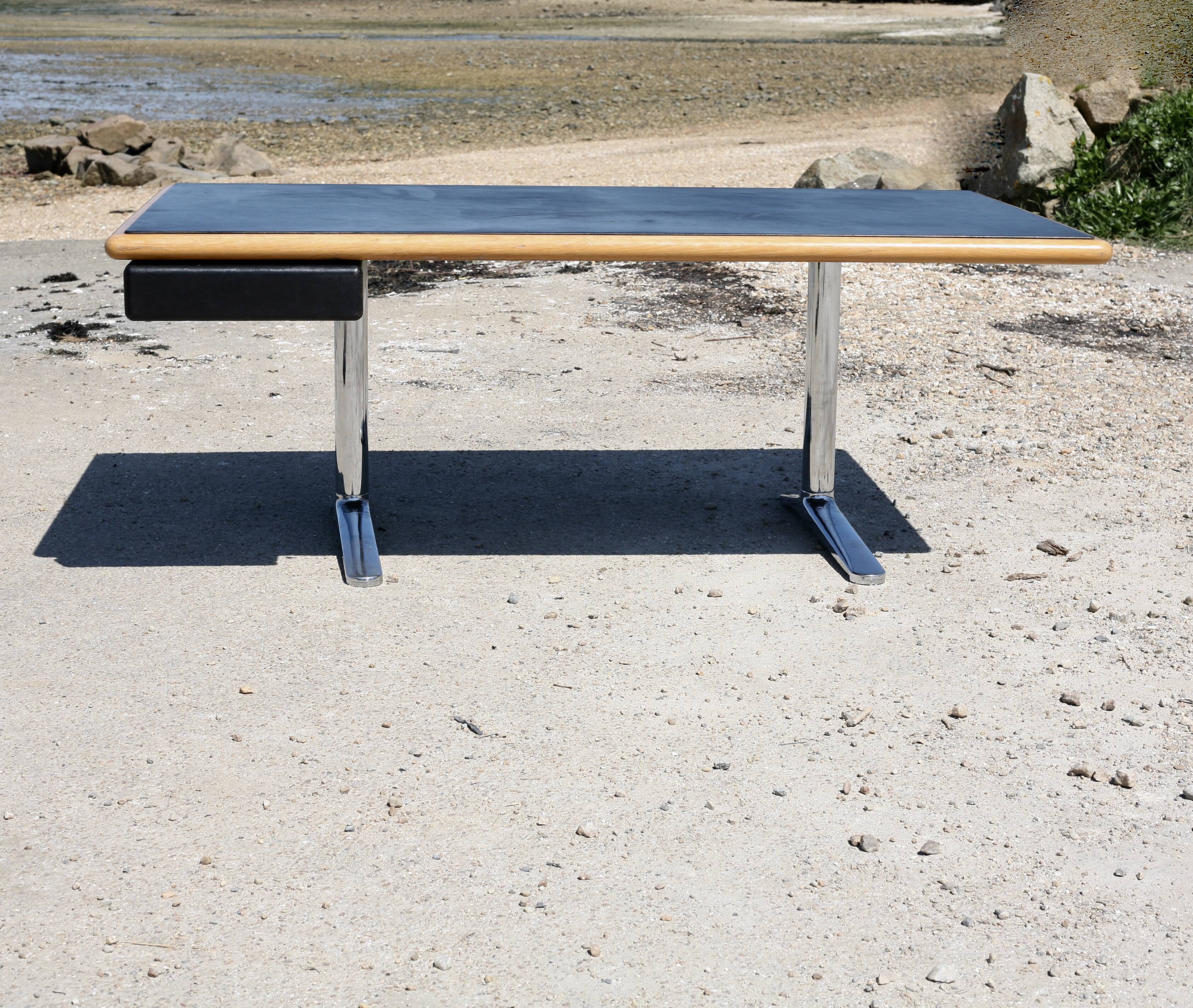 Bureau et enfilade de Warren Platner, Knoll, années 70.