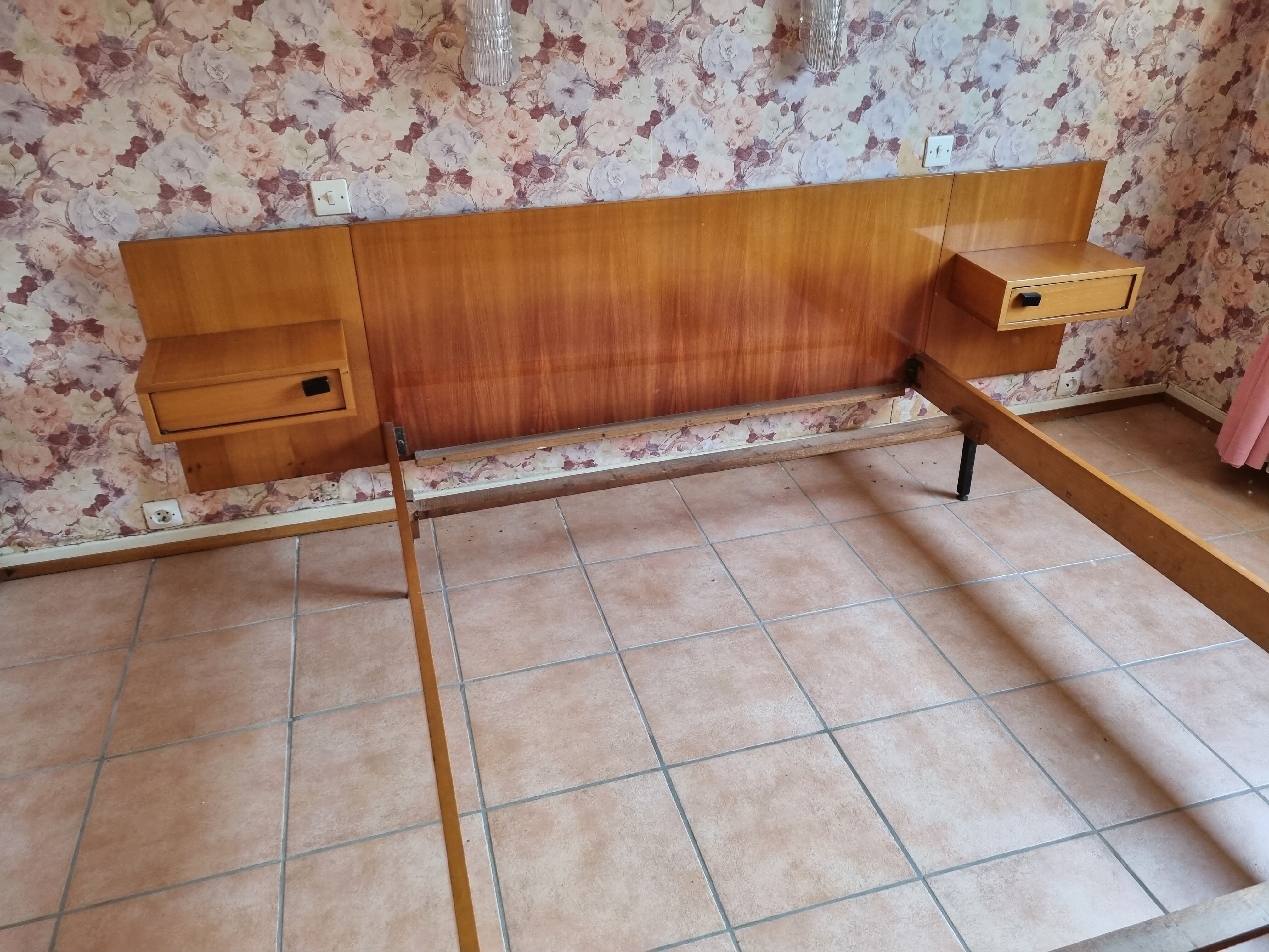 Vintage bed André Simard