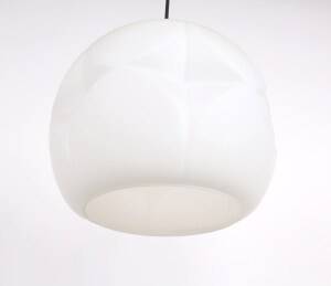 Suspension en verre opalin Peil & Putzler