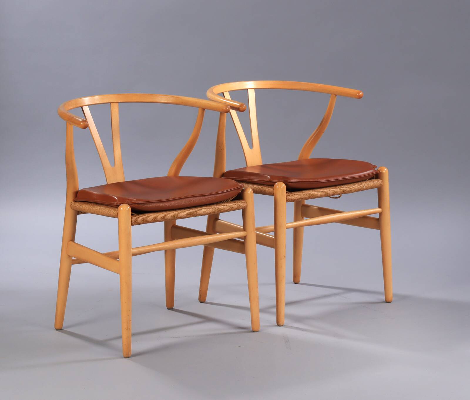 2 Wegner model Y chairs in beech