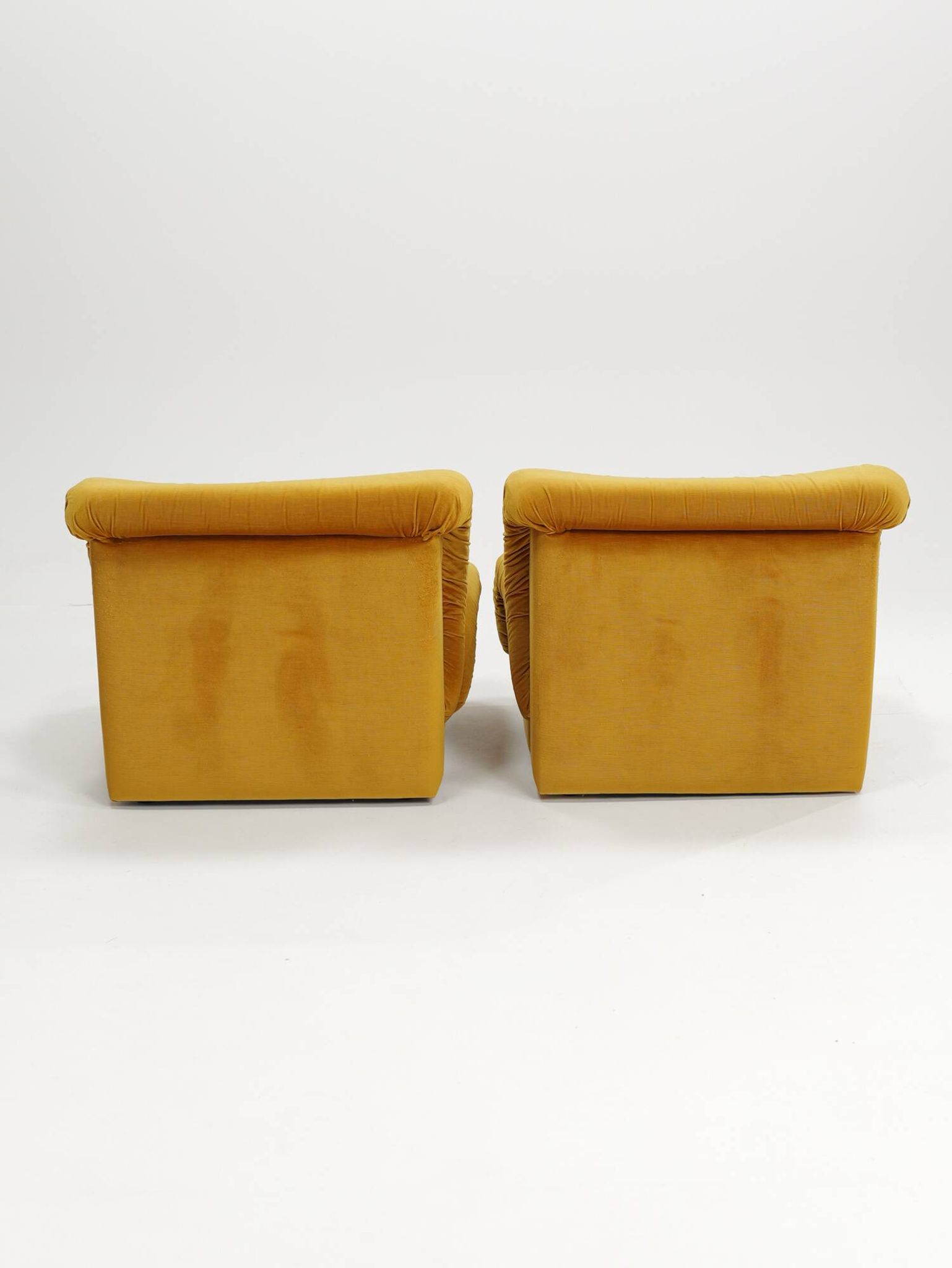 Pair of Tiffany Doimo Salotti lounge chairs, 1970s