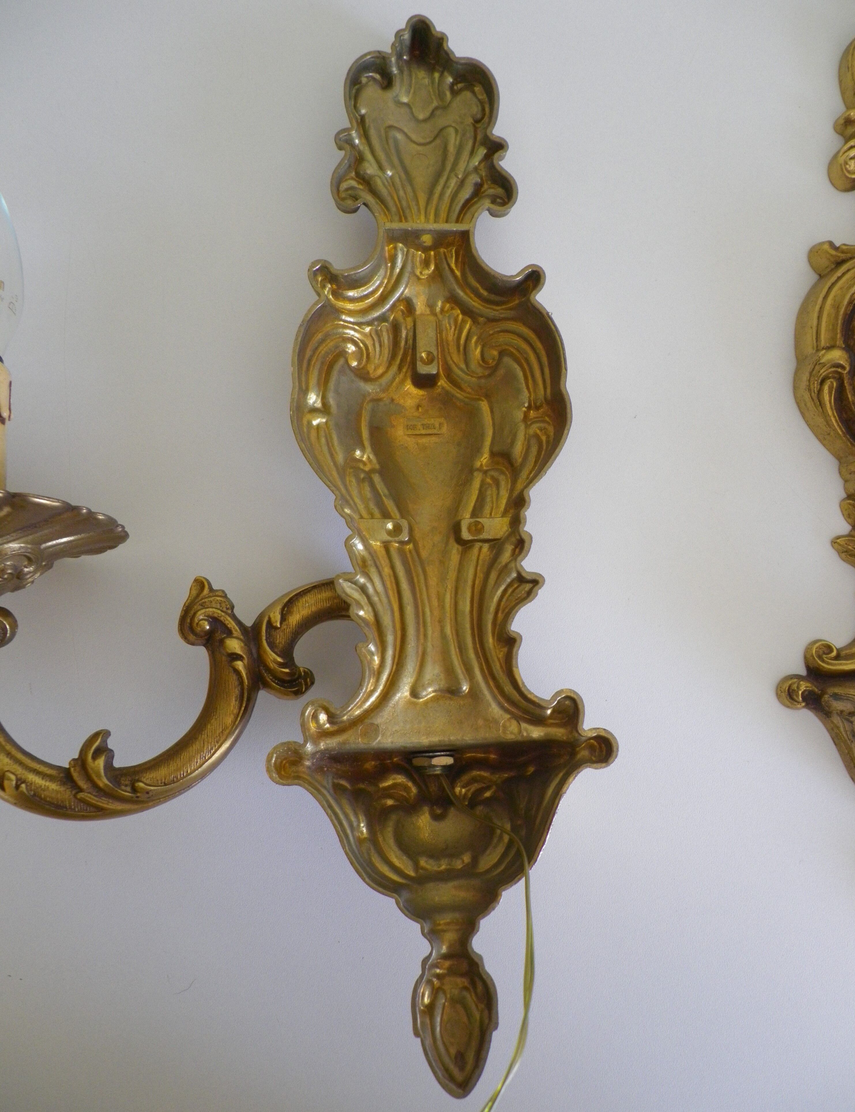 2 "Metra.F" gold-coloured metal flame wall appliques, steerable branch