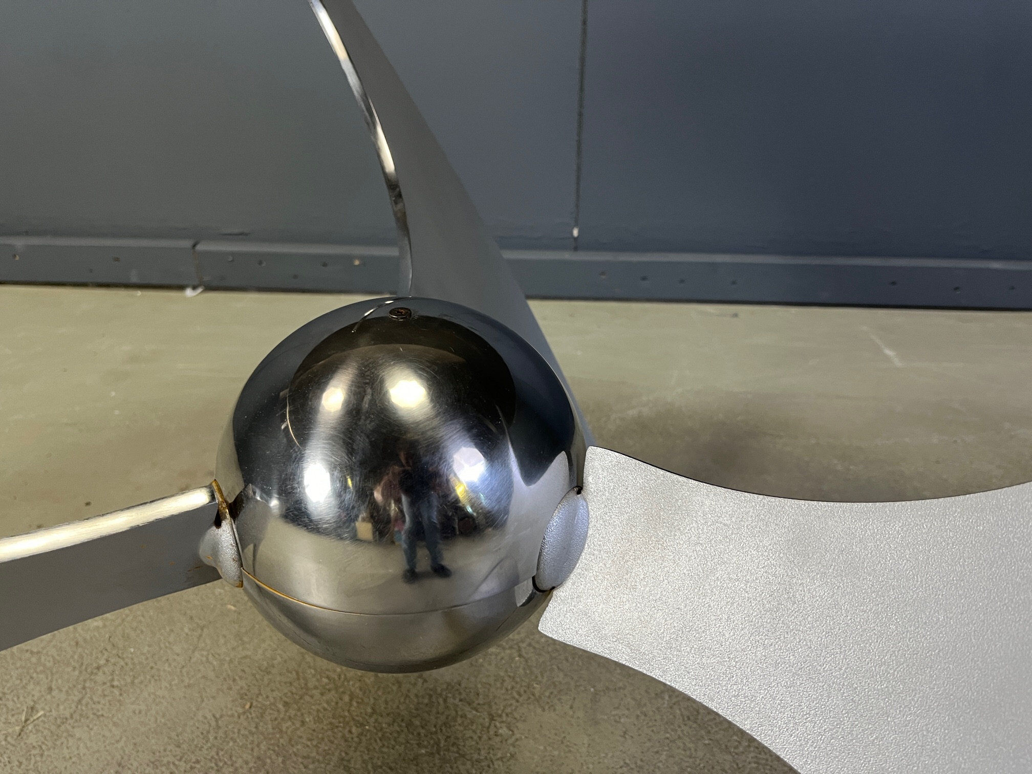 Luciano Campanini “Helix” adjustable dining or coffee table, 1970s