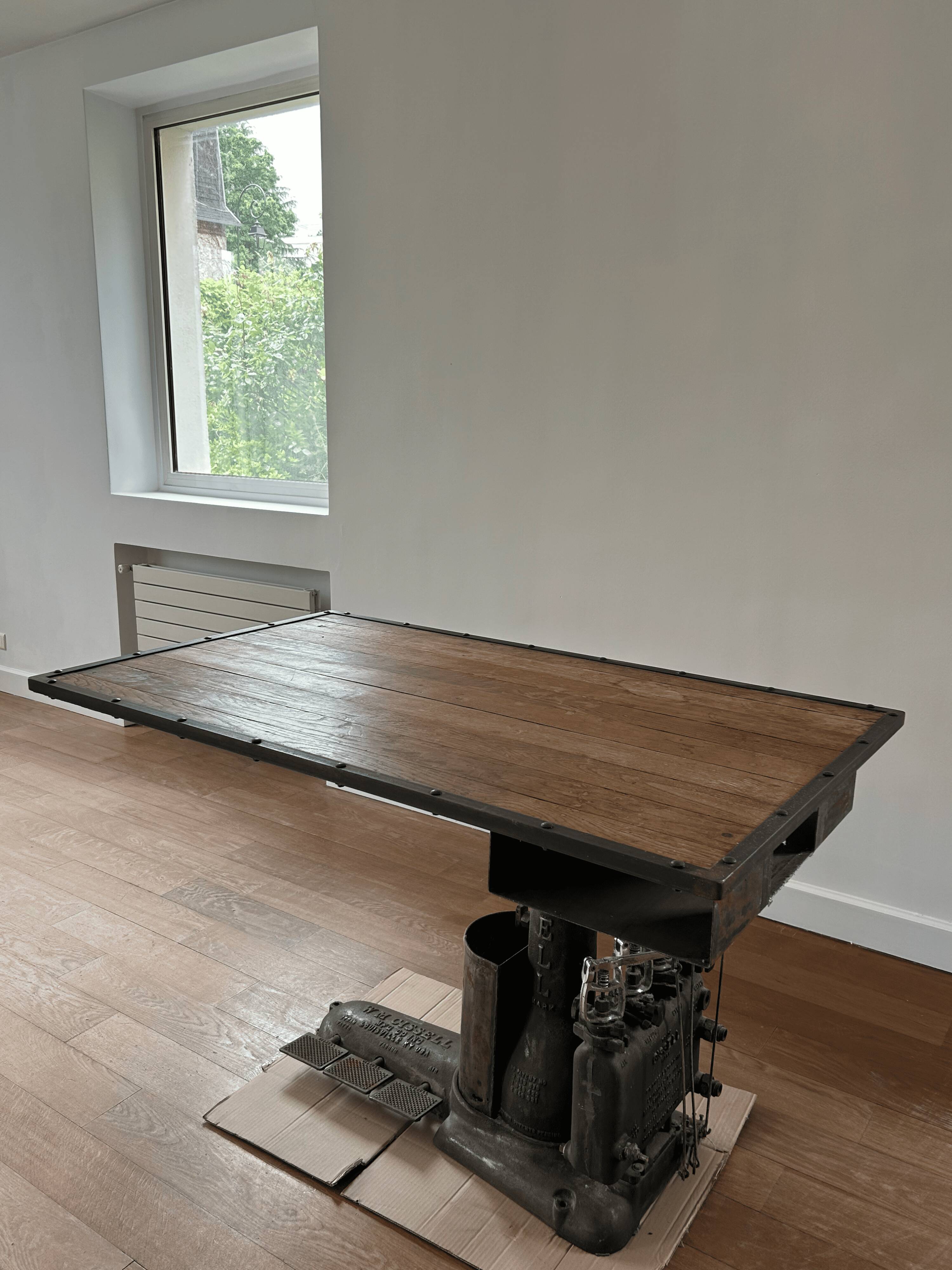 Vintage industrial desk W.M. Cissell, USA, wood and metal top
