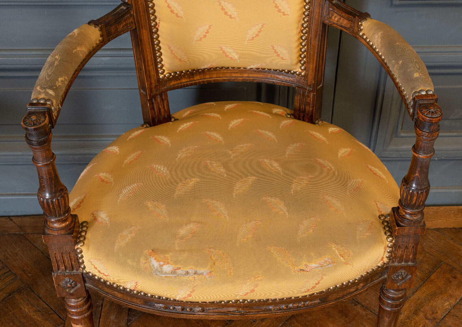 Pair of convertibles of the Directoire in walnut early nineteenth