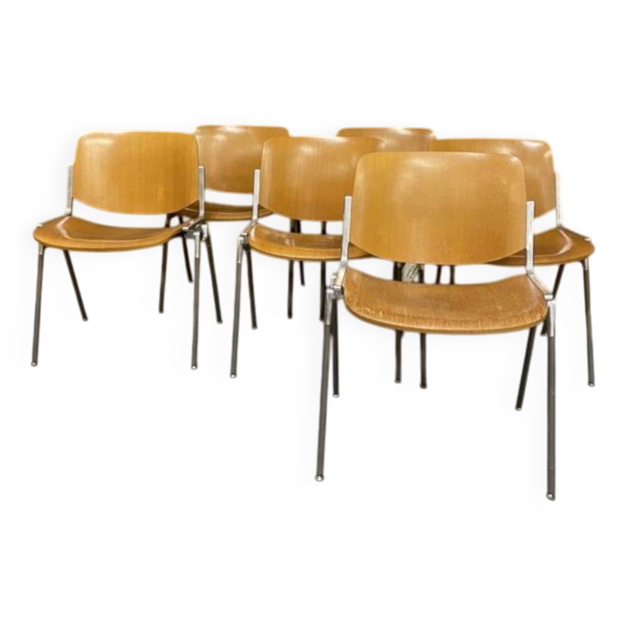 Set of 6 vintage Giancarlo Piretti chairs, model DSC 106