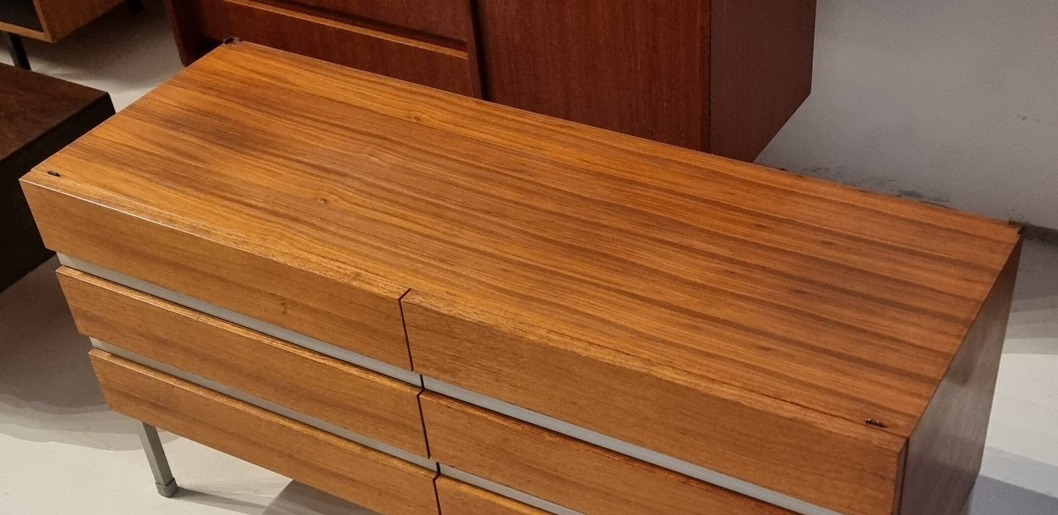 Lowboard des années 70