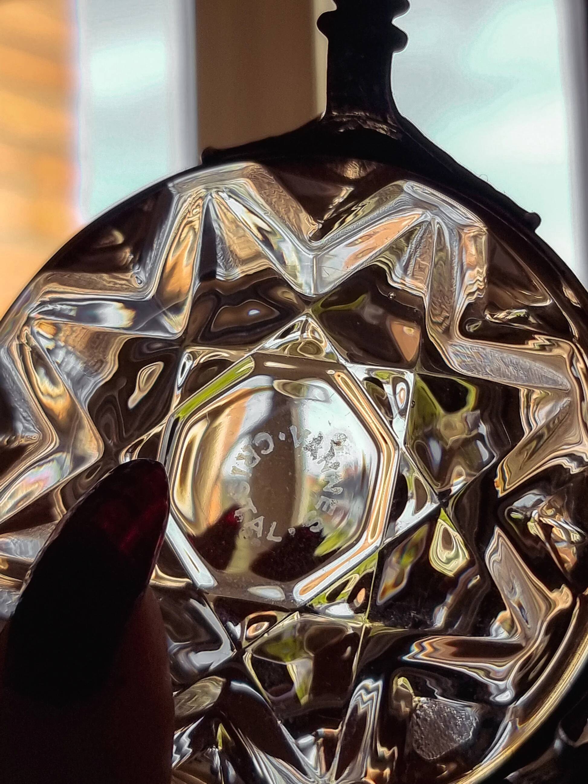 Boîte en cristal et métal argenté