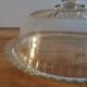 Plat à gâteau arcopal en verre avec cloche