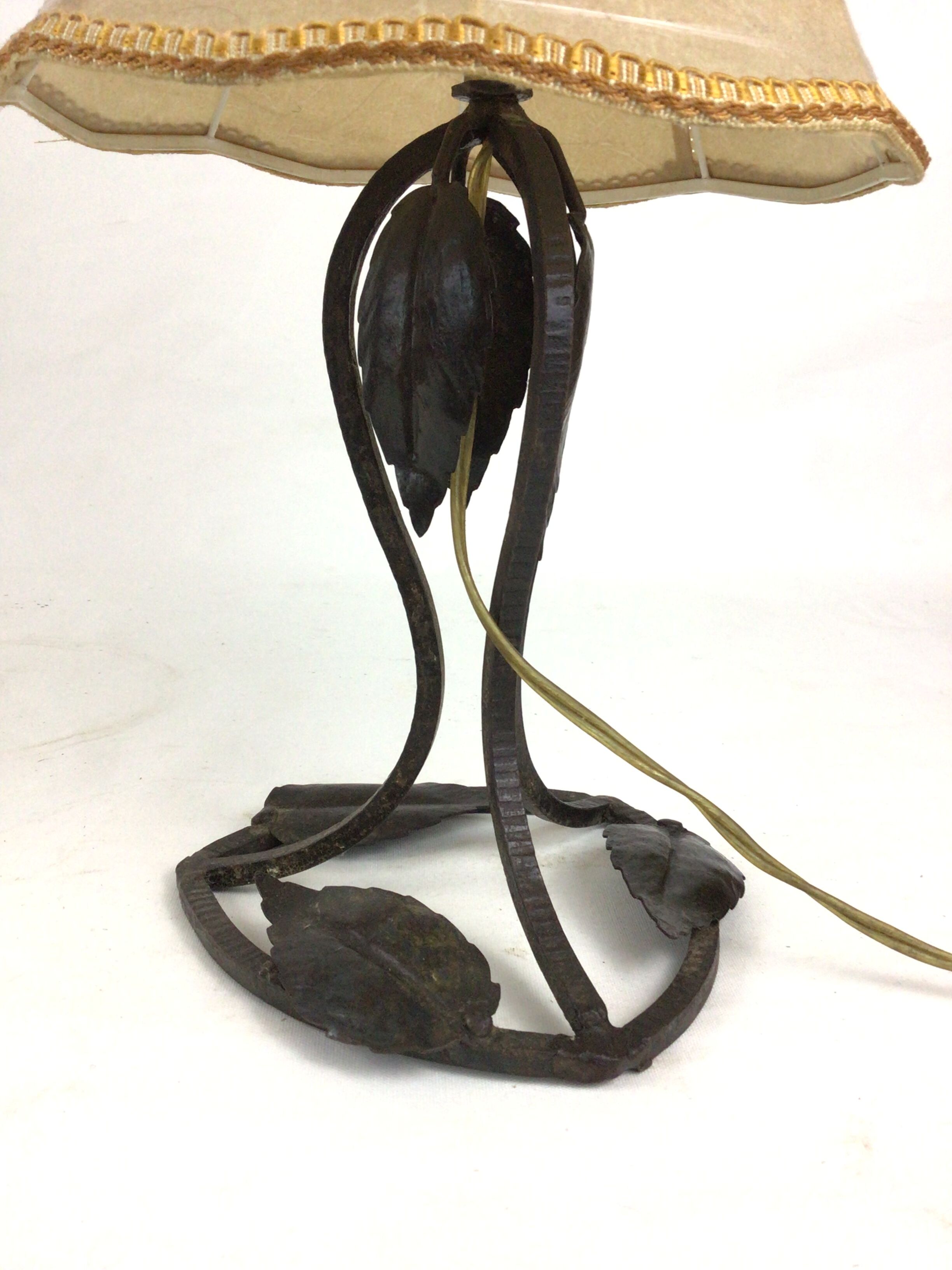 Lampe en fer forgé Art déco