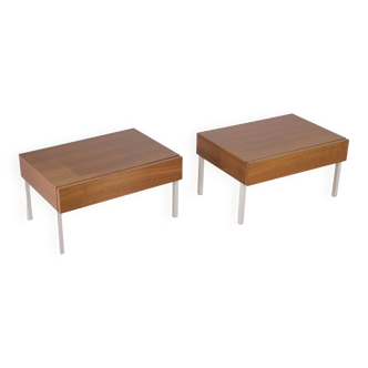 Minimalist end tables.