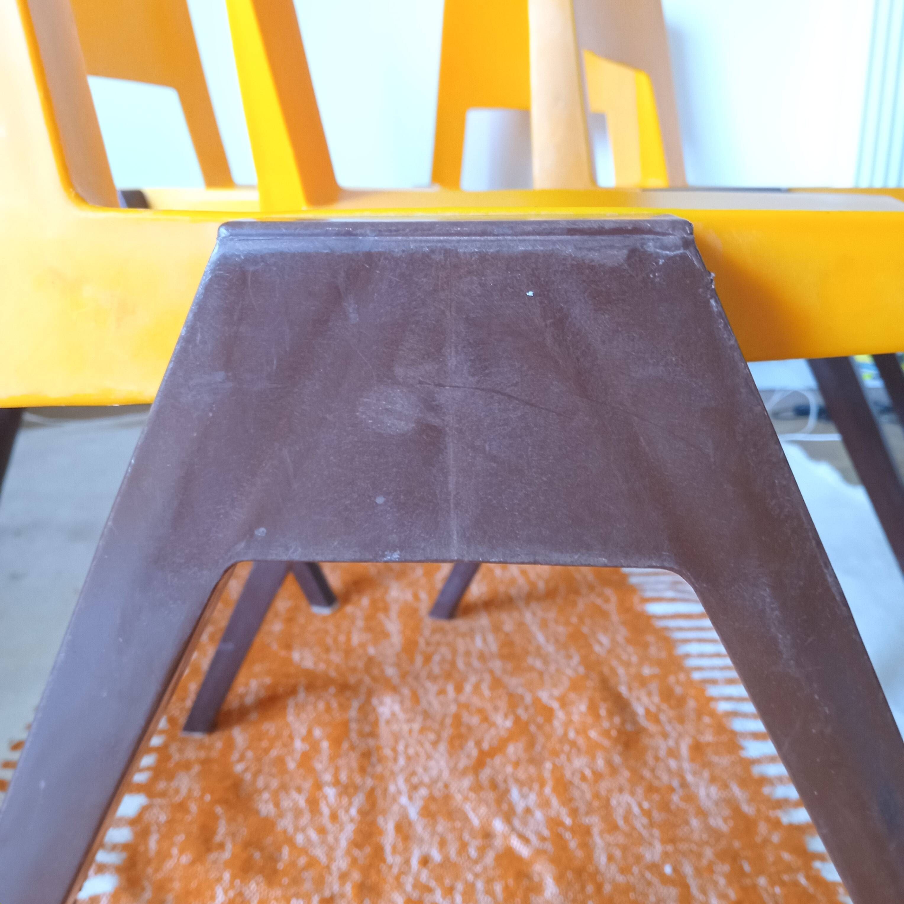 Set of 4 vintage chairs from the 70s – Stamp brand, model 01 Nurieux